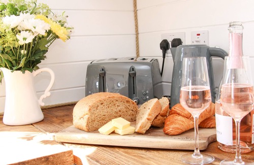 Diddlebury Cottage | Cherry Blossom
