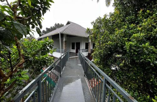 Anachal House | Cherry blossom homestays Munnar 2BHK
