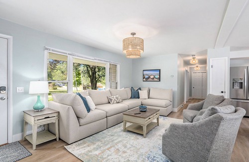 Allegan House | Cherry Blossom