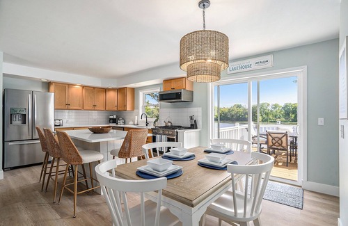 Allegan House | Cherry Blossom