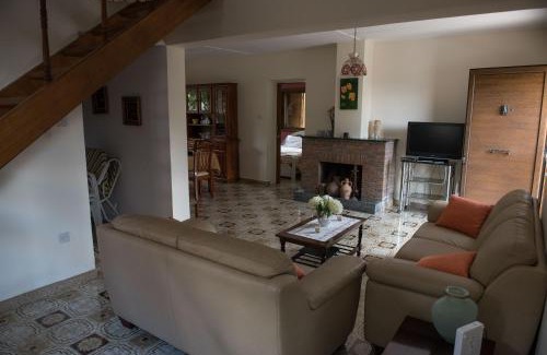 Platres House | Cherry Cottage