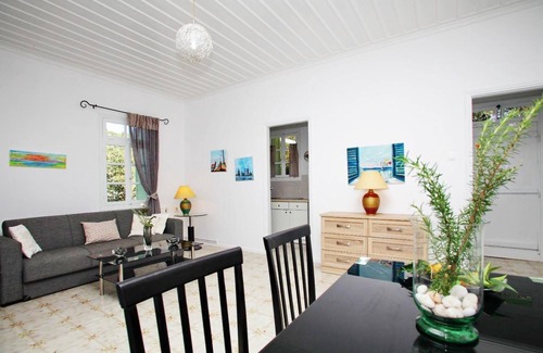 Alikias Villa | Cherry Cottage - Two Bedroom Villa, Sleeps 4