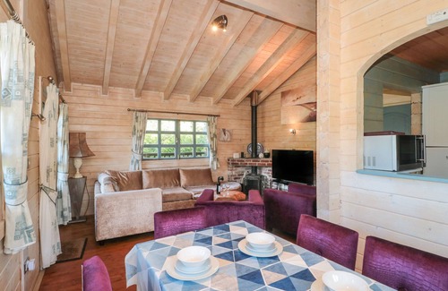 Swanage Cottage | Cherry