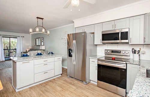 North Myrtle Beach Condo | Cherry Grove Condo - Steps from the Beach