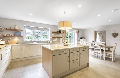 Thornham Cottage | Cherry House - sleeps 8 guests in 4 bedrooms