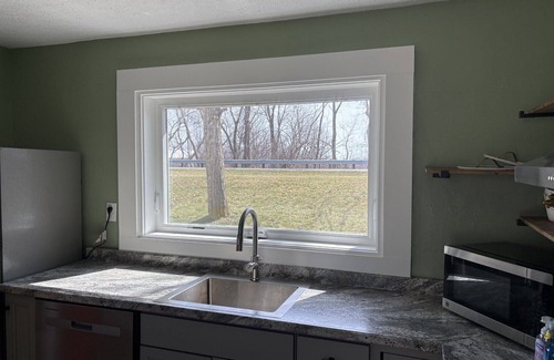 Lakeside House | Cherry On Top! 2-bedroom house in South Lakeside! Great porch and outdoor space!