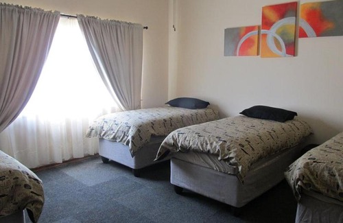 Potchefstroom Apartment | Cherry on Top Central for GROUPS