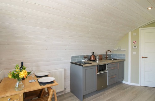 Lyth Hill Cottage | Cherry Pod