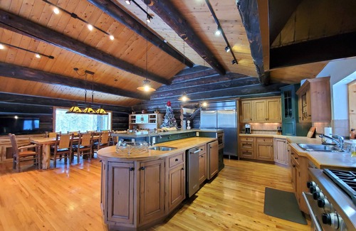 Granby House | Cherry Ranch-Incredible Luxury Custom Log Home-5Bd