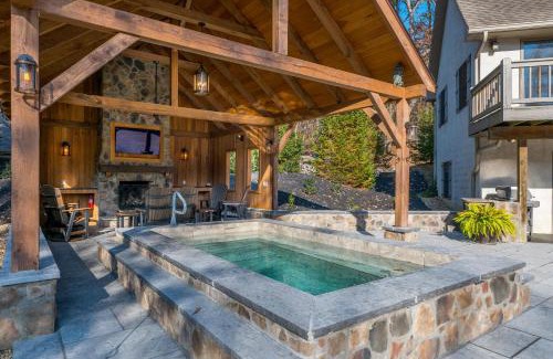 New Plymouth House | Cherry Ridge Retreat Luxury Cabins