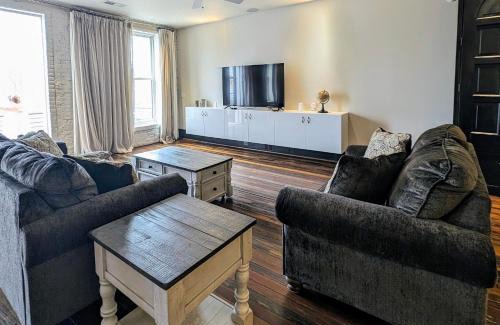 Helena Apartment | Cherry Street Luxury Apartment