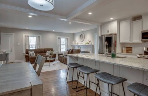 Mount Pleasant House | Cherry Street Retreatnn
