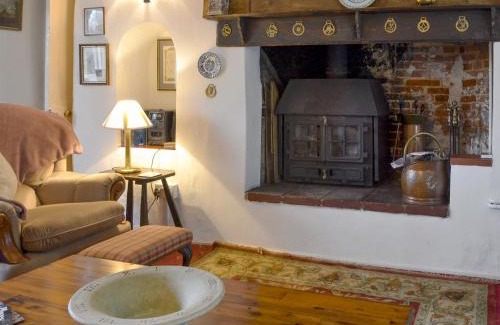 Great Snoring House | Cherry Tree Cottage - Uk30237