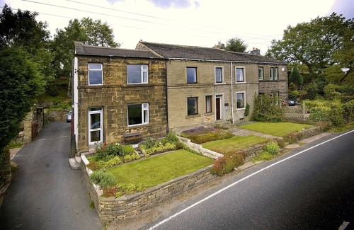 Barkisland Cottage | Cherry Tree Cottage pet friendly Ripponden near Halifax Yorkshire.