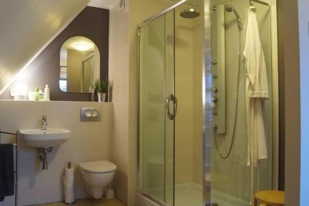 Suchanino House | Cherry Tree Cozy Rooms