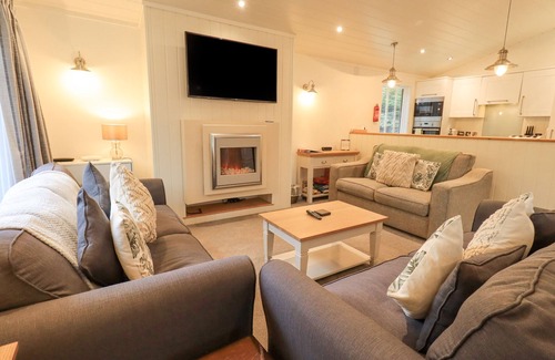 Troutbeck Bridge Cottage | CHERRY TREE LODGE, pet friendly, with a garden in Windermere