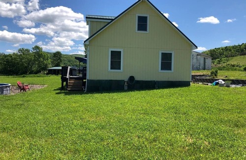 Sprout Brook House | Cherry Valley New York located 25 minutes from Cooperstown Baseball hall of Fame