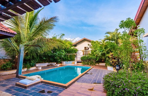 Nashik Villa | Cherry Villa,Nashik by Ebony Stays | Cosy 4BHK Villa in Nashik with Scenic Views