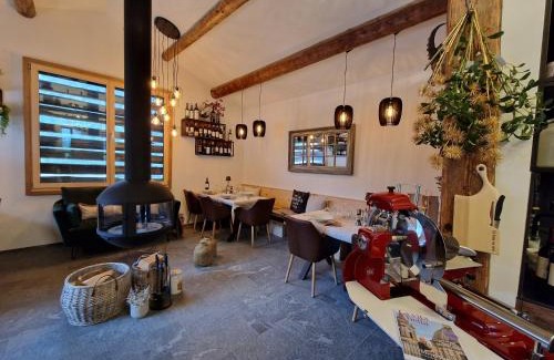 Cavardiras Bed & Breakfast | Chesa Prema Bed & Breakfast - Restaurant