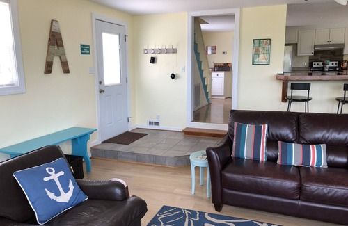 Foster House | Chesapeake Bay Waterfront: Kayaks, Fire Pit, Wifi, Bikes, Dog-friendly