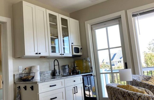 Cape Anne House | Chesapeake Paradise House-Stunning 6+br4ba Wtrfrnt