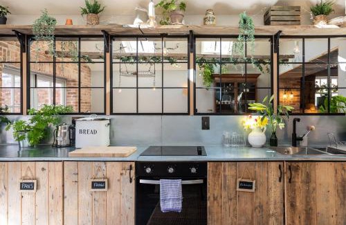 Nantwich House | Cheshire Boutique Bathhouse