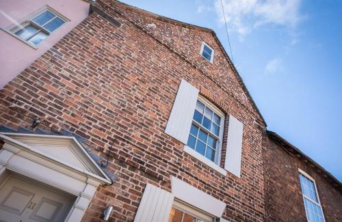 Nantwich House | Cheshire Boutique Bathhouse