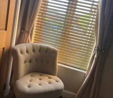 Crewe House | Cheshire Home Stays