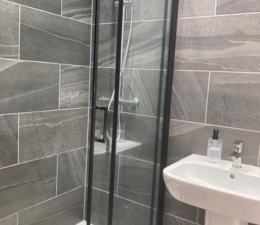 Crewe House | Cheshire Home Stays