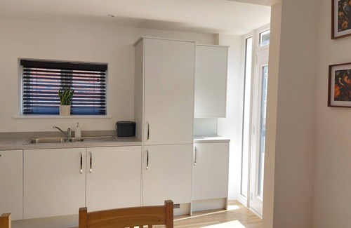 Castle Cary Apartment | Chesswood: newly renovated 2 Bedrm Apt + parking in Market Town of Castle Cary