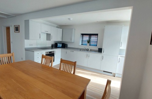 Castle Cary Apartment | Chesswood: newly renovated 2 Bedrm Apt + parking in Market Town of Castle Cary