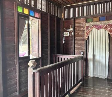 Wat Bowon Niwet House | Chest's Place