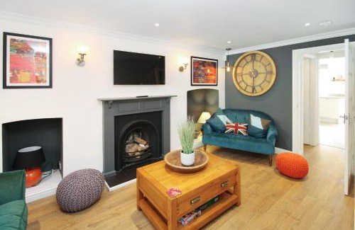 Chester House | Chester City Centre Town House