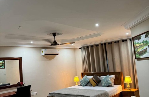 Kwabenyan House | Chester Hill Residence