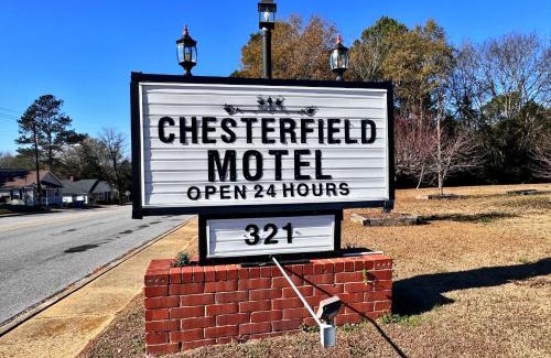 Chesterfield Hotel | Chesterfield Hotel by OYO Hwy 9