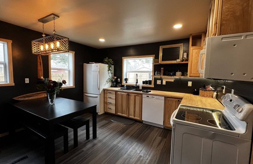 Norway House | Chestnut Charmer 3-Bedroom Experience