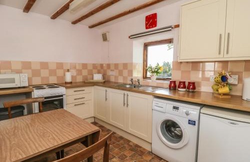 Scawton House | Chestnut Cottage