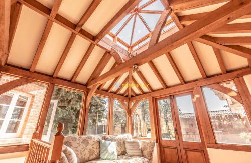 Maidenhead House | Chestnut Cottage - Stunning Countryside Views! PARKING, 4 BED, 3 BATHROOMS