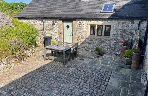 Bonsall House | Chestnut Farm Holiday Cottages