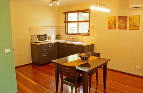 Narbethong Cottage | Chestnut Glade Nanking