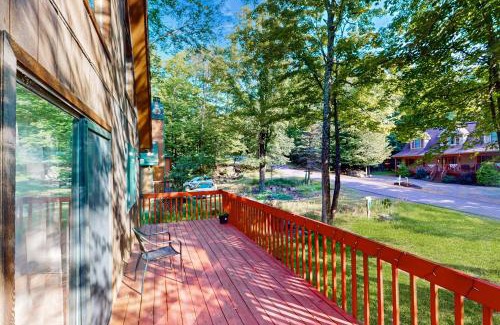 Lake Ariel House | Chestnut Hill Hideaway