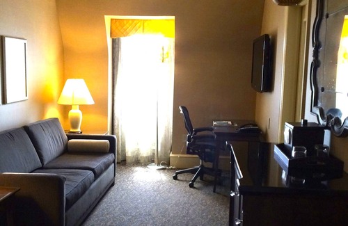 Chestnut Hill Hotel | Chestnut Hill Hotel