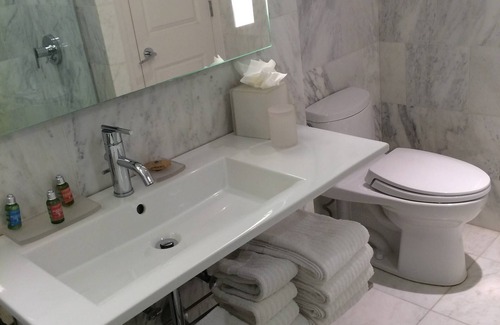Chestnut Hill Hotel | Chestnut Hill Hotel