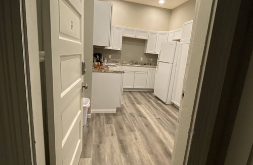 Osceola Apartment | Chestnut on the square, unit B