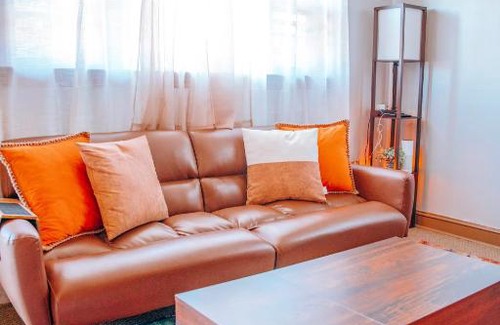 Fieldale House | Chestnut View Cottage - 2BR, Private, Quiet, Professional Hosts, Smart TVs, Full Kitchen, and More!