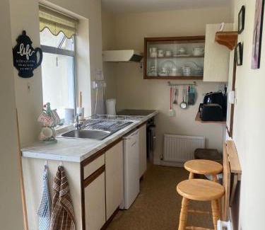 Oldcastle Apartment | ChestNut View Oldcastle 1 bedroom self-catering