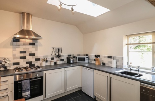 Duffield Cottage | CHESTNUTS BARN, pet friendly, with a garden in Holbrook, Derbyshire