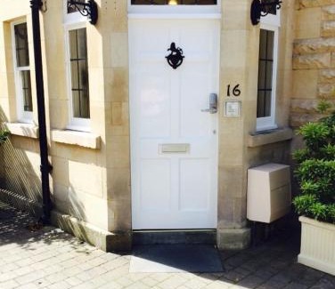 Bath House | Chestnuts House Boutique B&B
