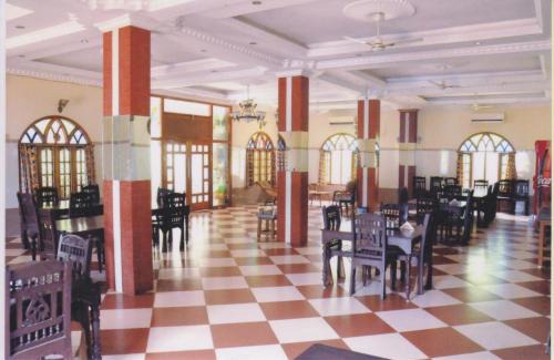 Karaikudi Hotel | Chettinaadu Narayana Vilas