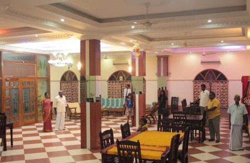 Karaikudi Hotel | Chettinaadu Narayana Vilas